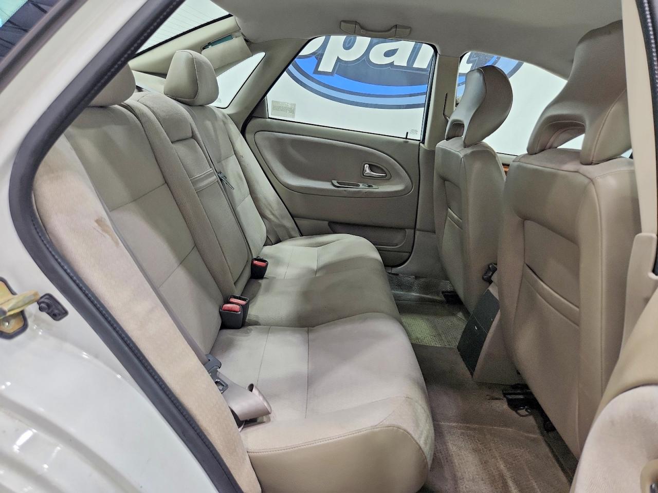 2002 Volvo S40 1.9t White vin: YV1VS29512F829714