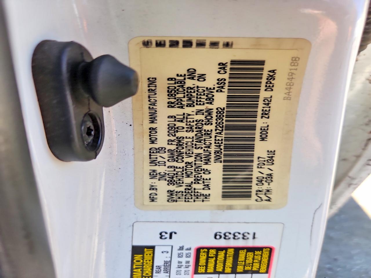 2010 Toyota Corolla S White vin: 1NXBU4EE7AZ263682