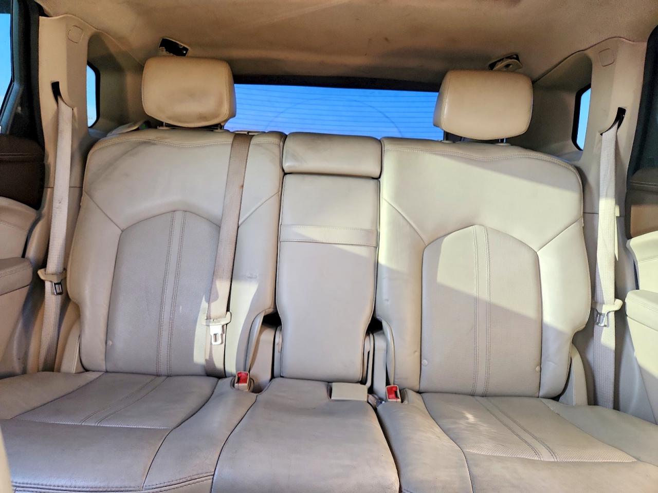 2012 Cadi Srx Luxury Collection Tan vin: 3GYFNAE36CS620556