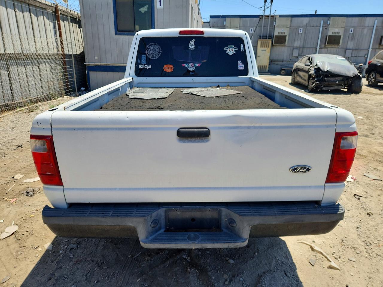 2005 Ford Ranger Super Cab White vin: 1FTYR44U65PA99726