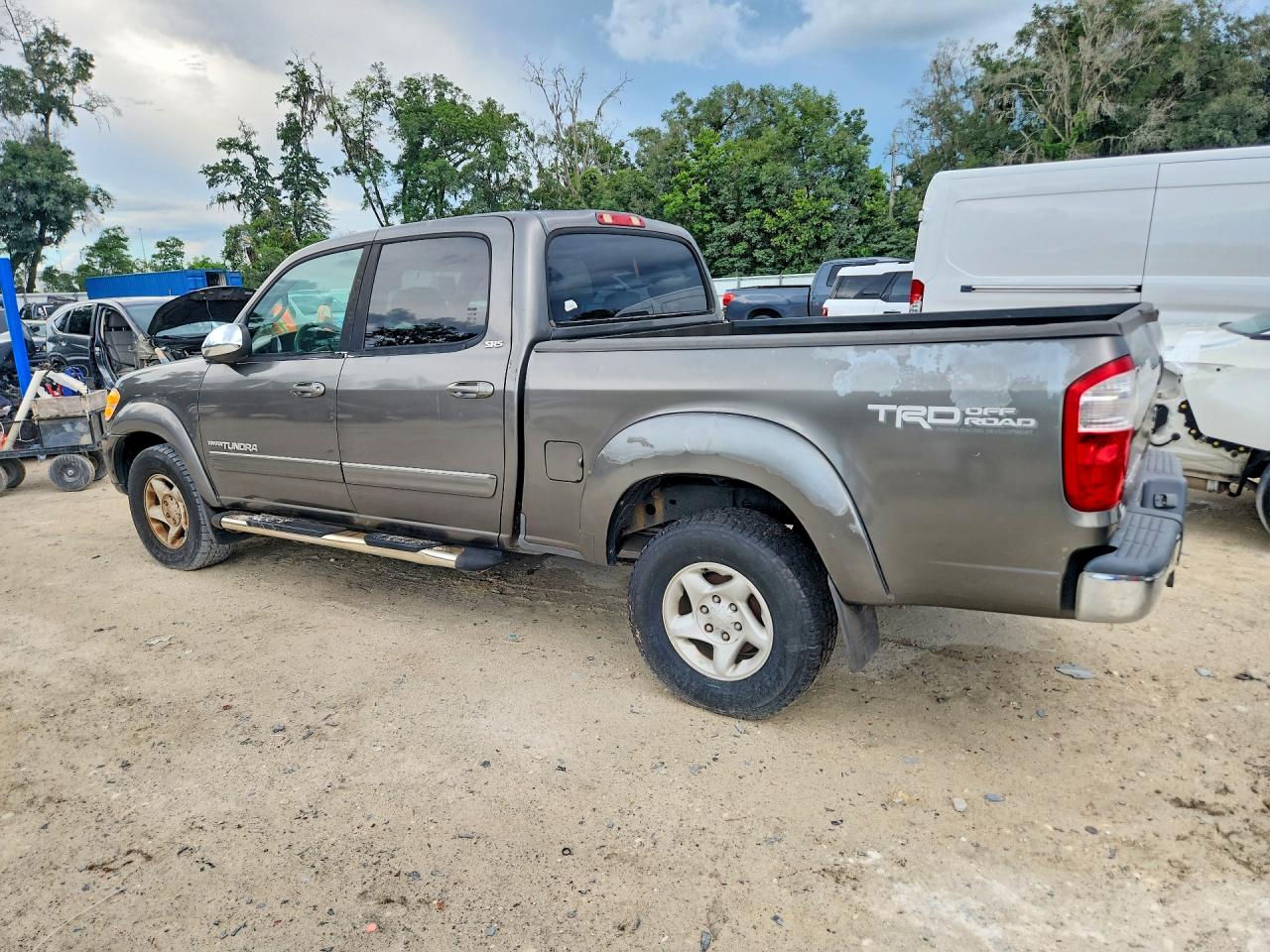 2004 Toyota Tundra Double Cab Sr5 Gray vin: 5TBET34174S440083