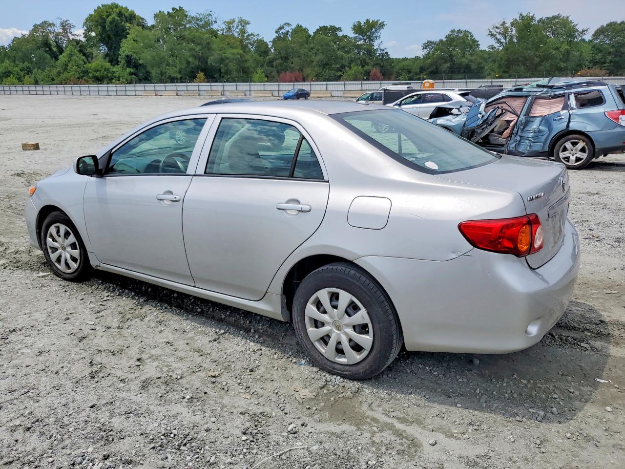 2010 Toyota Corolla Le Silver vin: 2T1BU4EE3AC290945