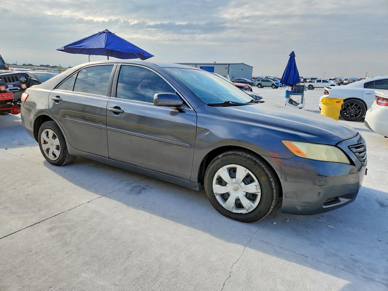 2009 Toyota Camry Le Gray vin: 4T4BE46KX9R107235