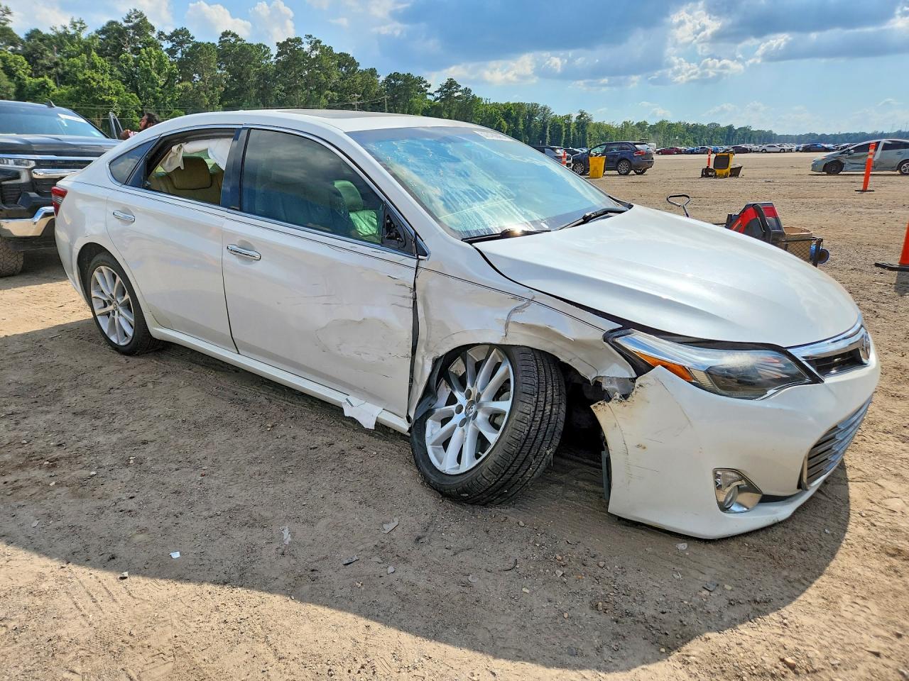 2015 Toyota Avalon Limited White vin: 4T1BK1EB5FU164490