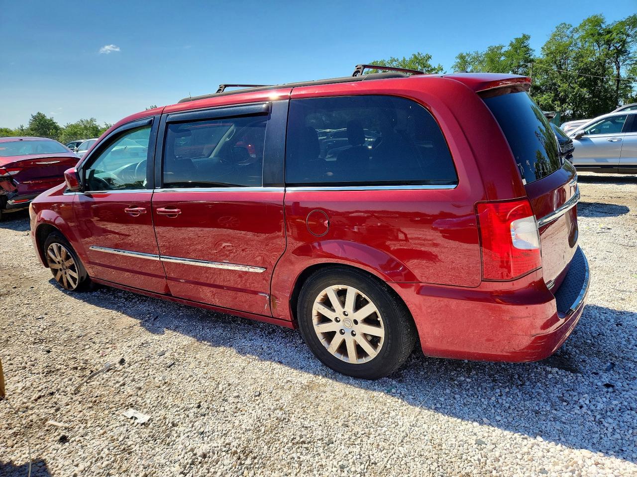 2014 Chrysler Town & Country Touring Red vin: 2C4RC1BG2ER160120
