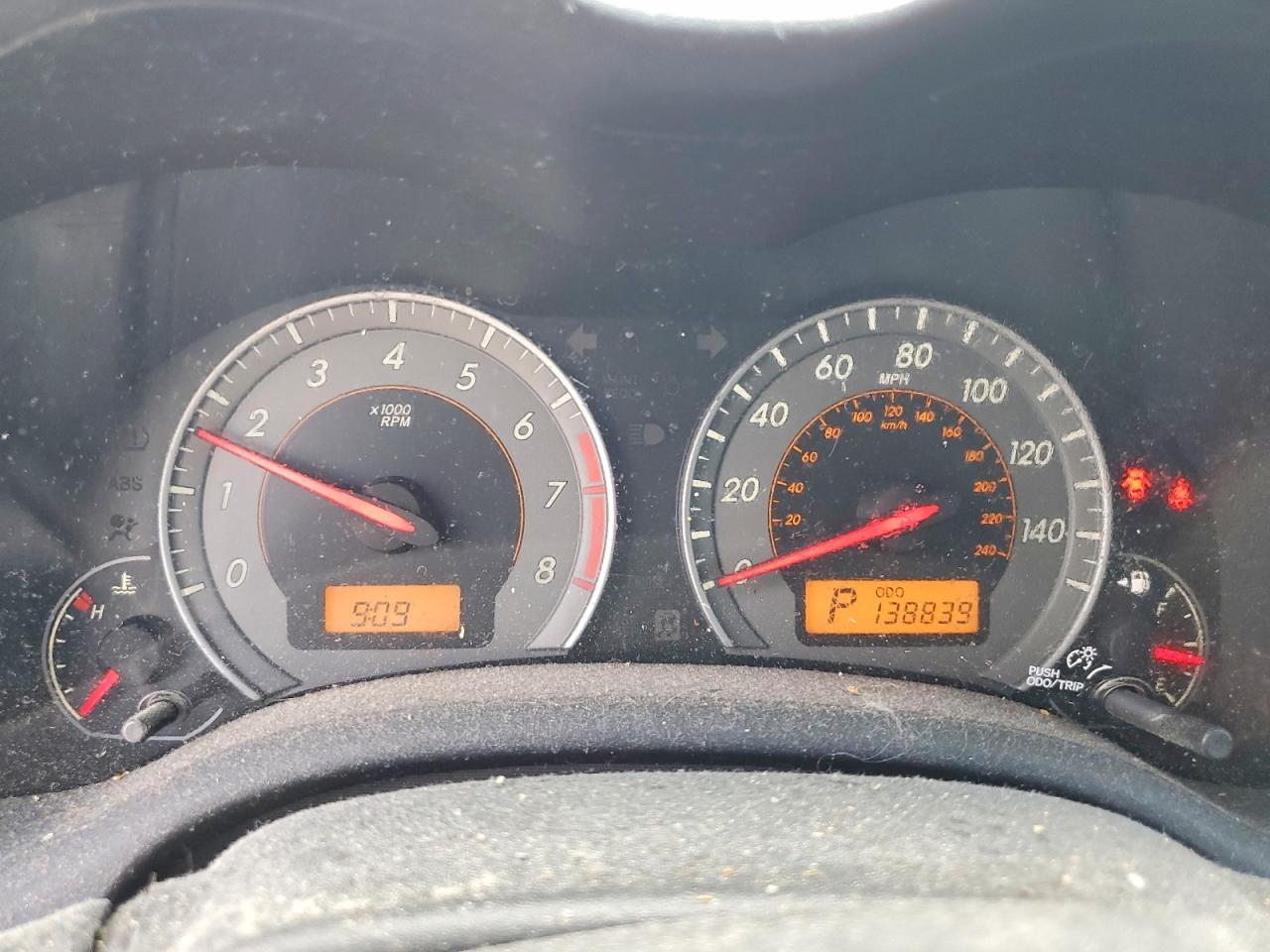 2010 Toyota Corolla S Белый vin: 1NXBU4EE1AZ204000