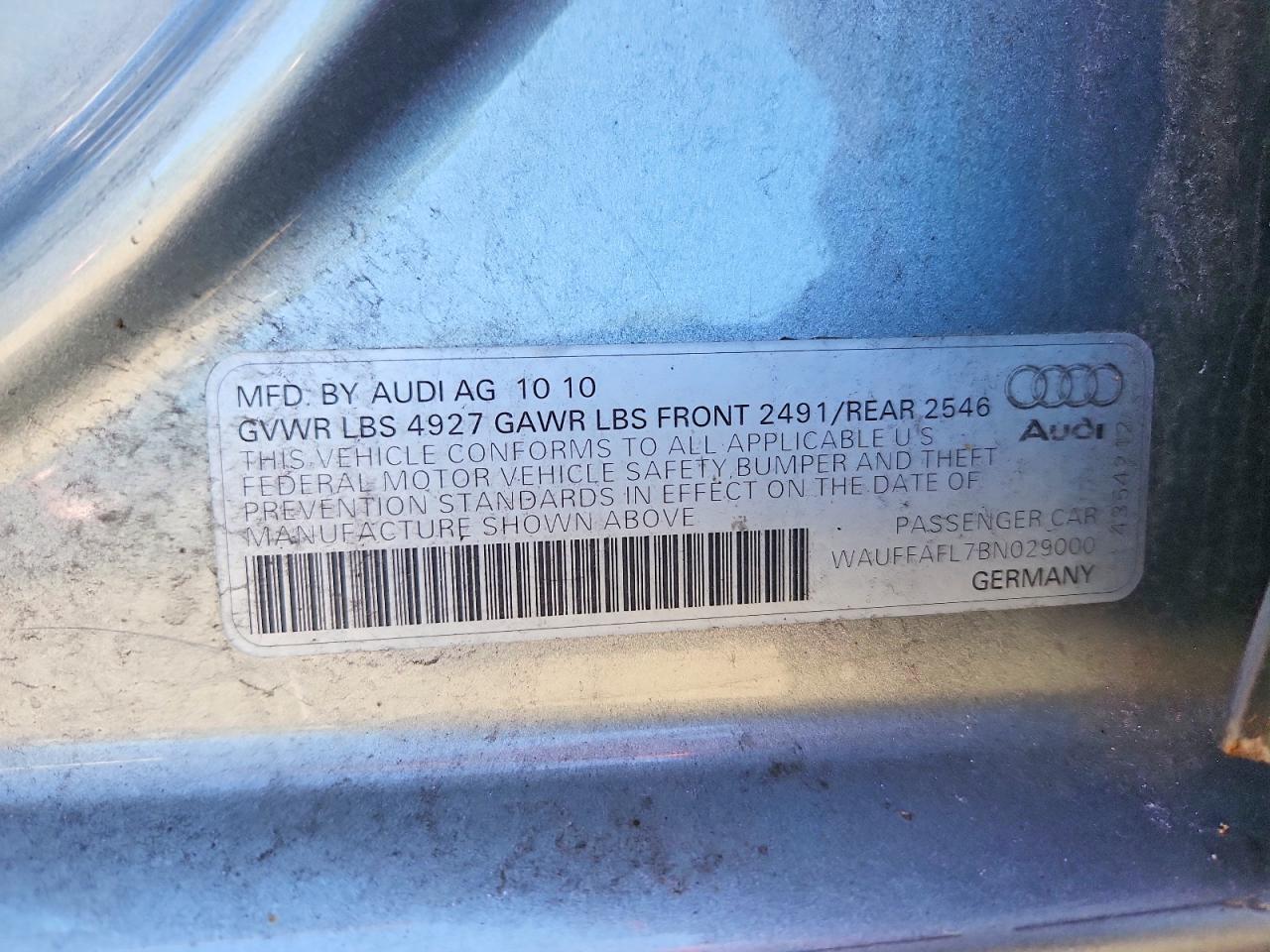 2011 Audi A4 Premium Plus Серебряный vin: WAUFFAFL7BN029000