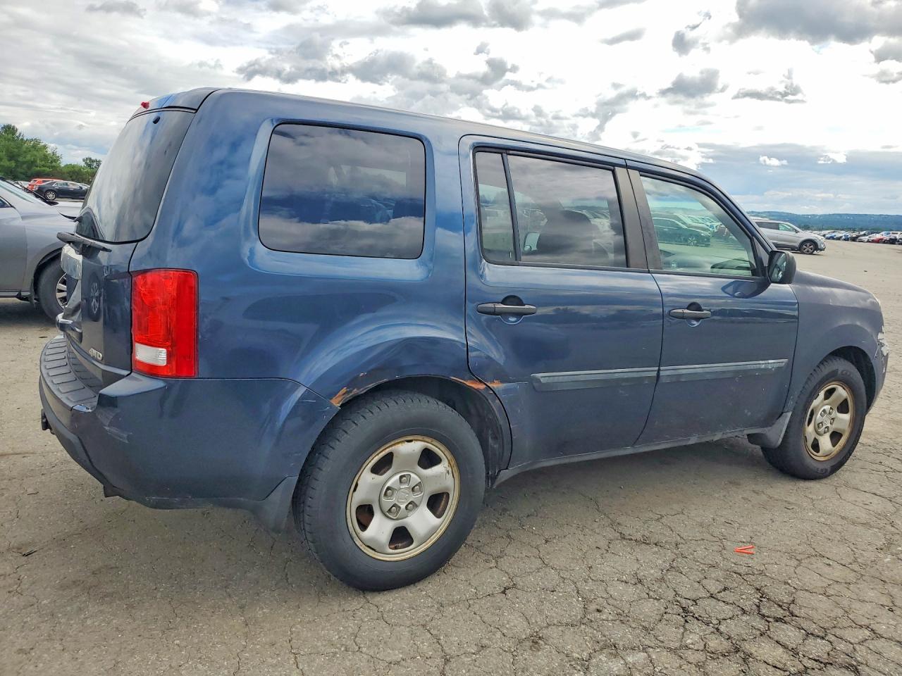 2010 Honda Pilot Lx Blue vin: 5FNYF4H27AB016777