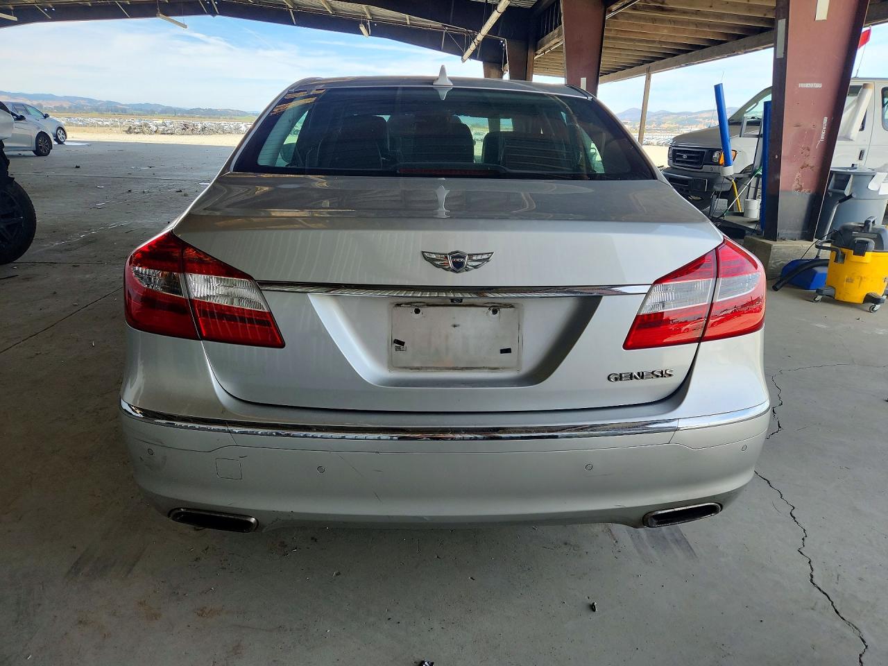 2012 Hyundai Genesis 3.8l Silver vin: KMHGC4DD0CU153321