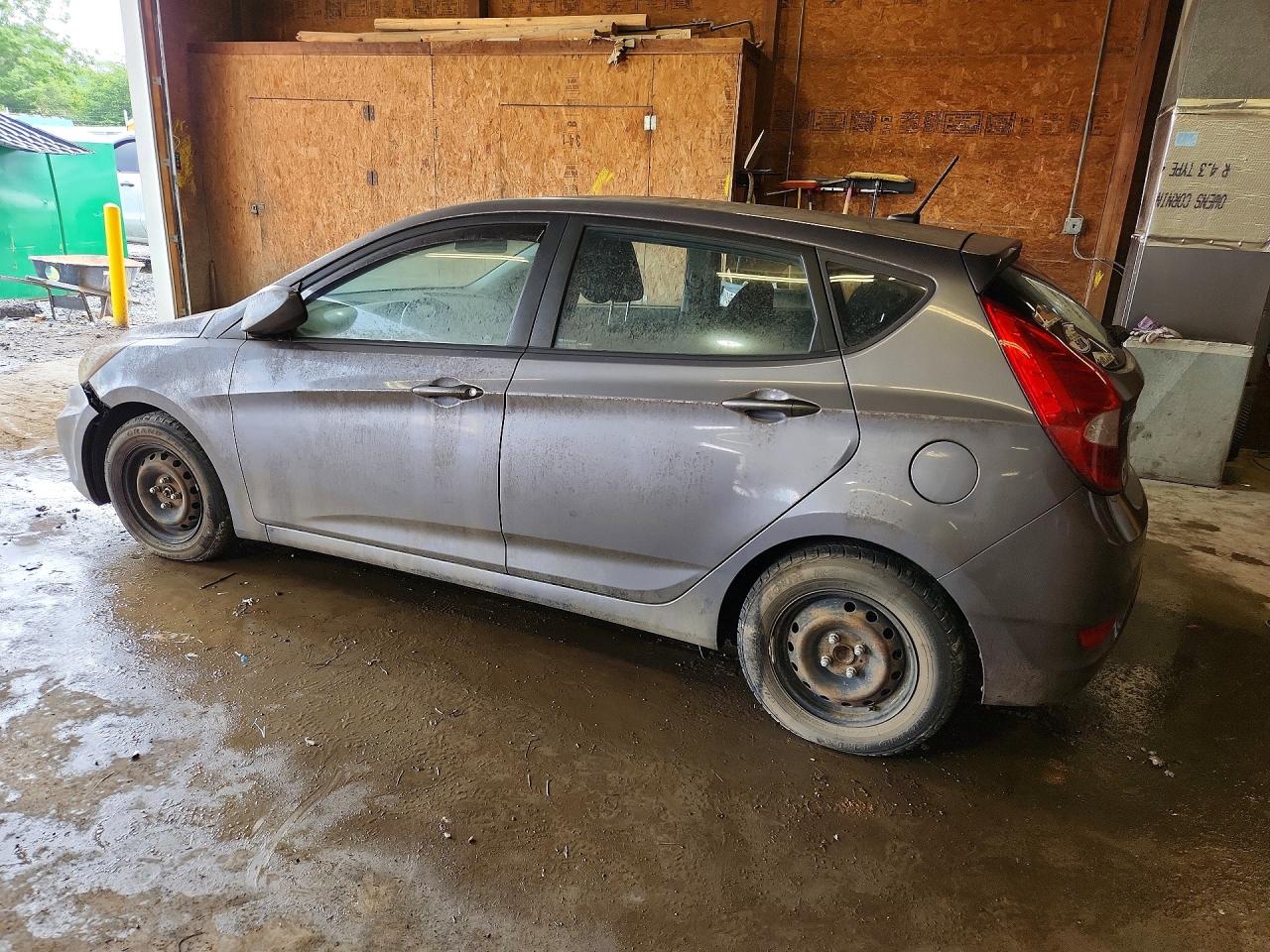 2015 Hyundai Accent Gs Gray vin: KMHCT5AE9FU220861