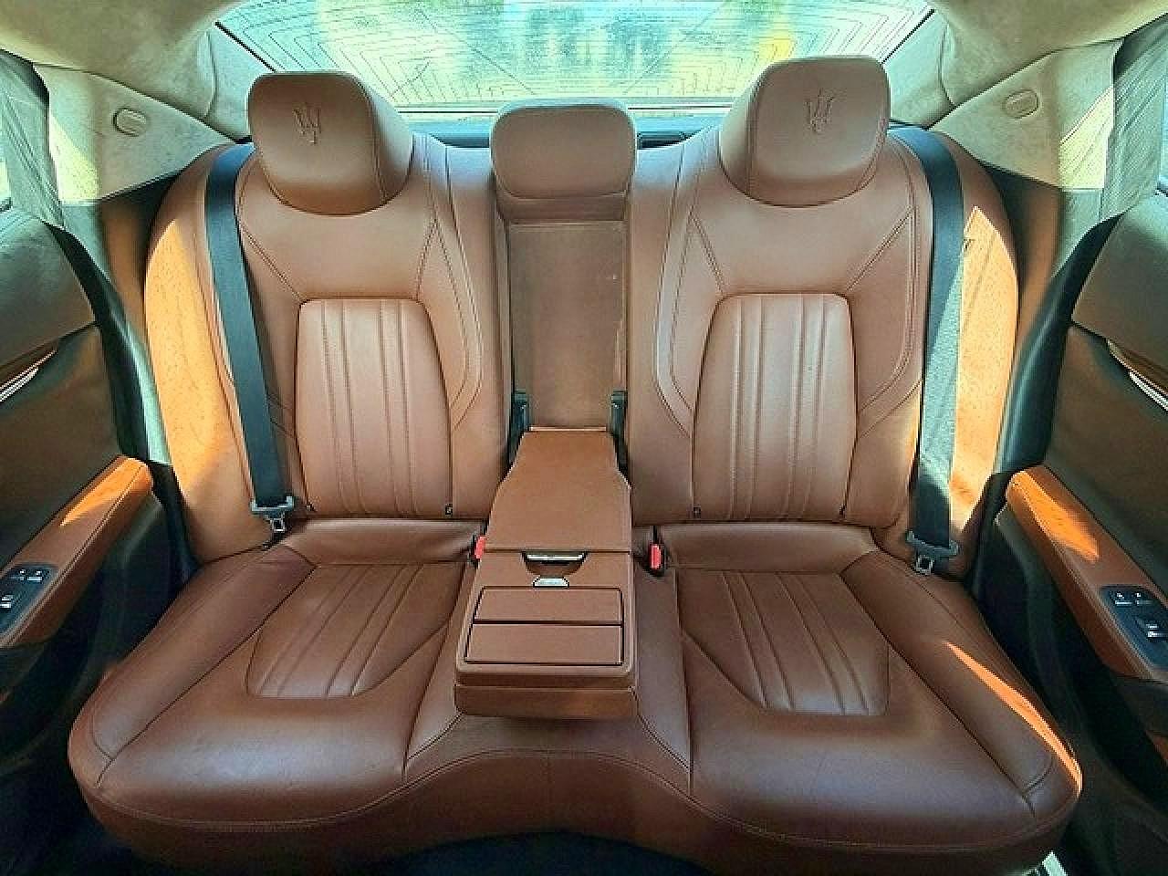 2014 Maserati Ghibli S White vin: ZAM57RTA9E1086058