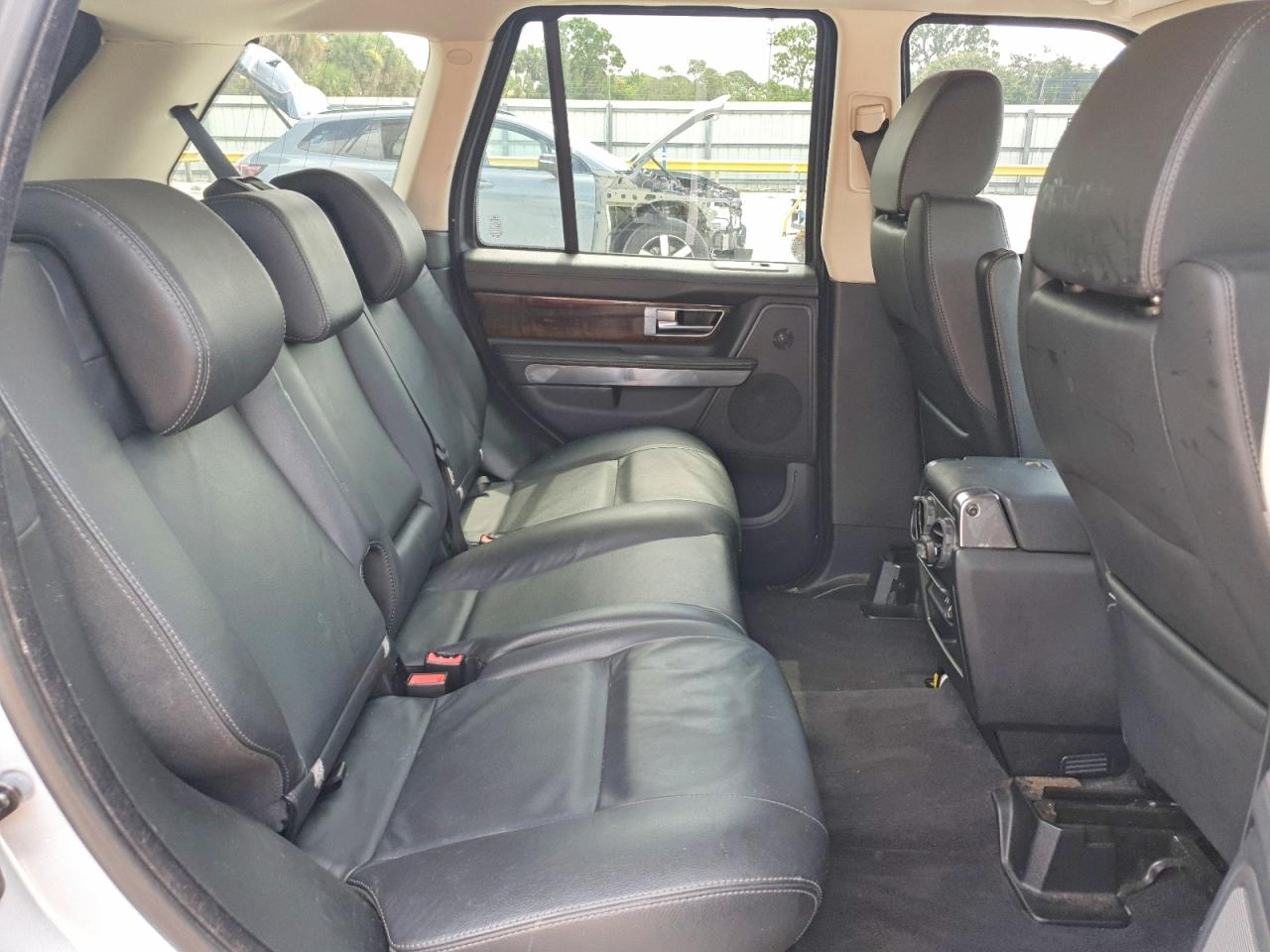 2013 Land Rover Range Rover Sport Hse Silver vin: SALSF2D49DA767810