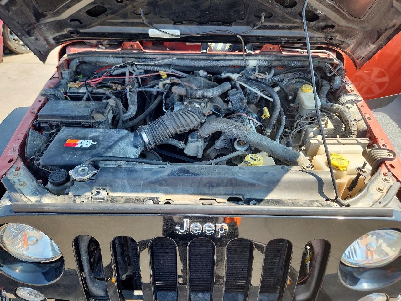 2009 Jeep Wrangler Unlimited Rubicon Red vin: 1J4GA69199L769399