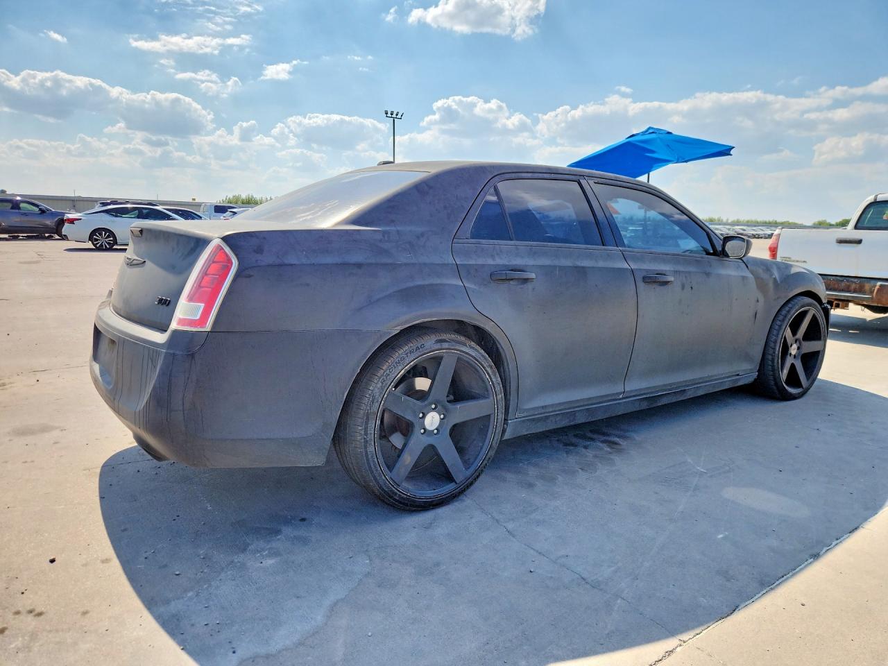 2013 Chrysler 300 Black vin: 2C3CCAAG1DH589264