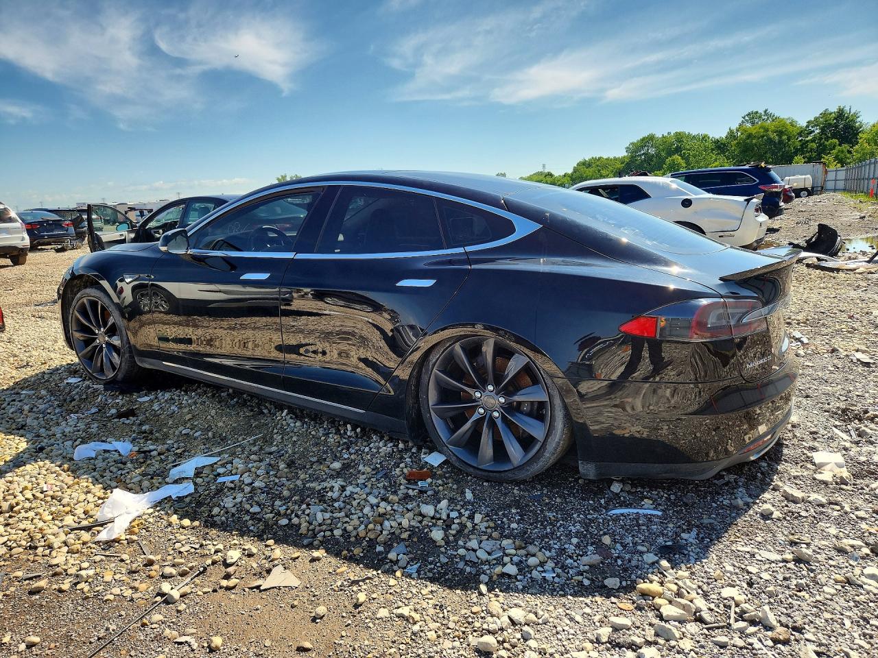 2013 Tesla Model S Black vin: 5YJSA1BG5DFP03896