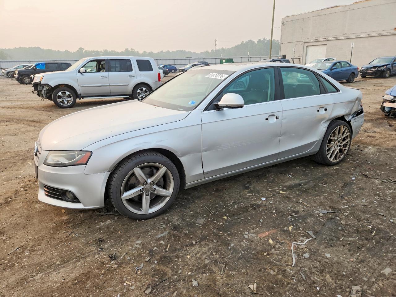 2009 Audi A4 Prestige Silver vin: WAUMF78K89N037809