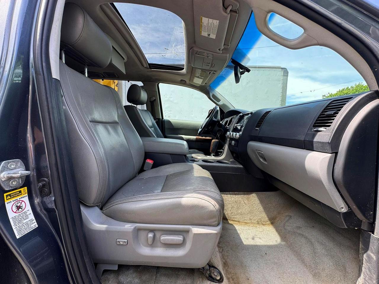 2010 Toyota Sequoia Platinum Blue vin: 5TDDY5G18AS033686