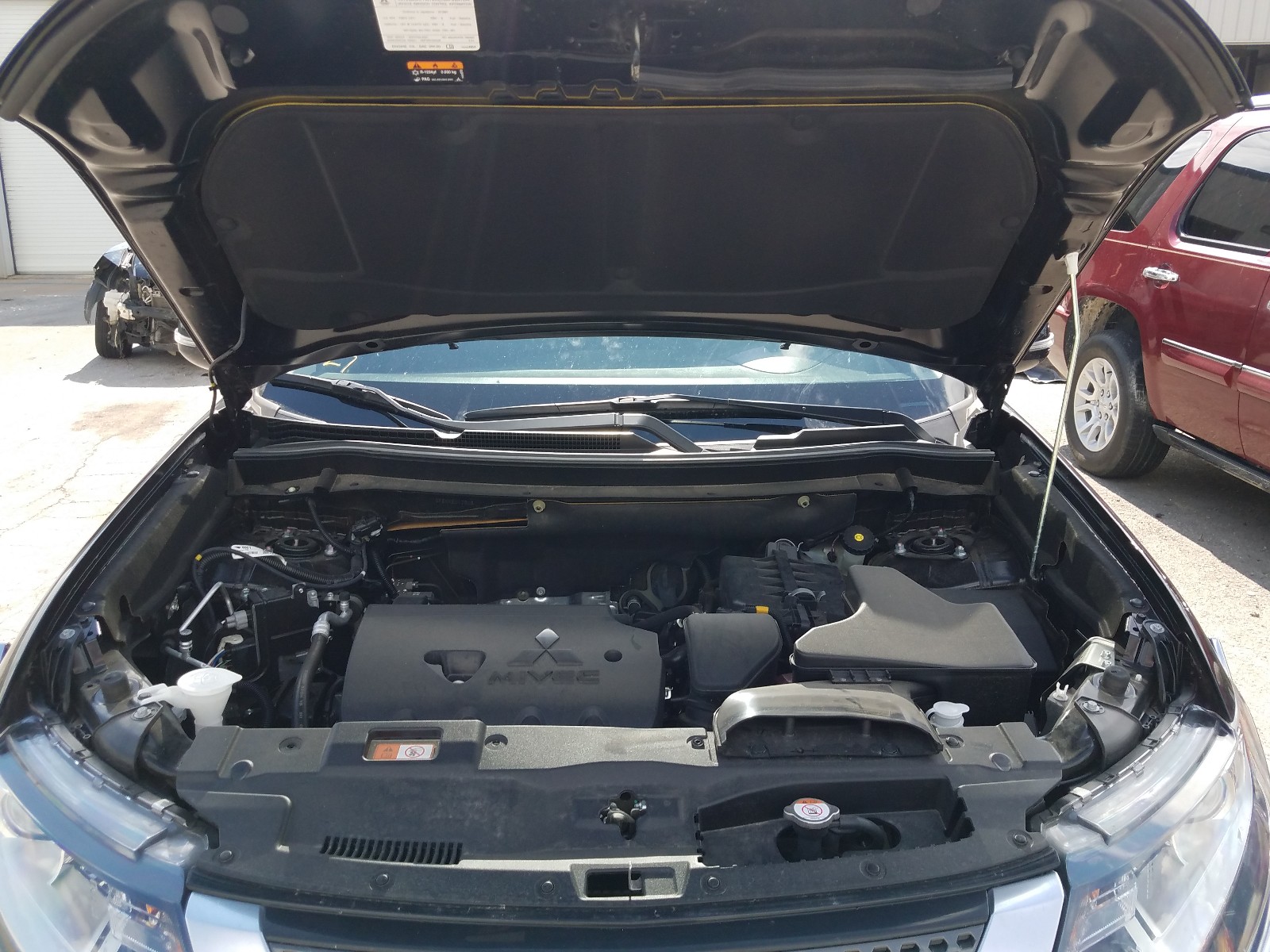 2019 Mitsubishi Outlander Se Черный vin: JA4AD3A35KZ017808