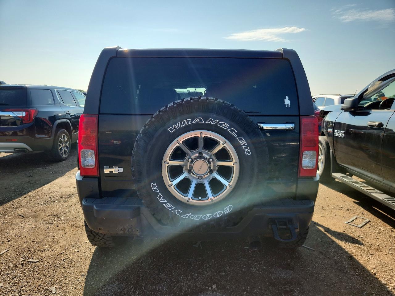 2009 Hummer H3 Черный vin: 5GTEN13E898101654