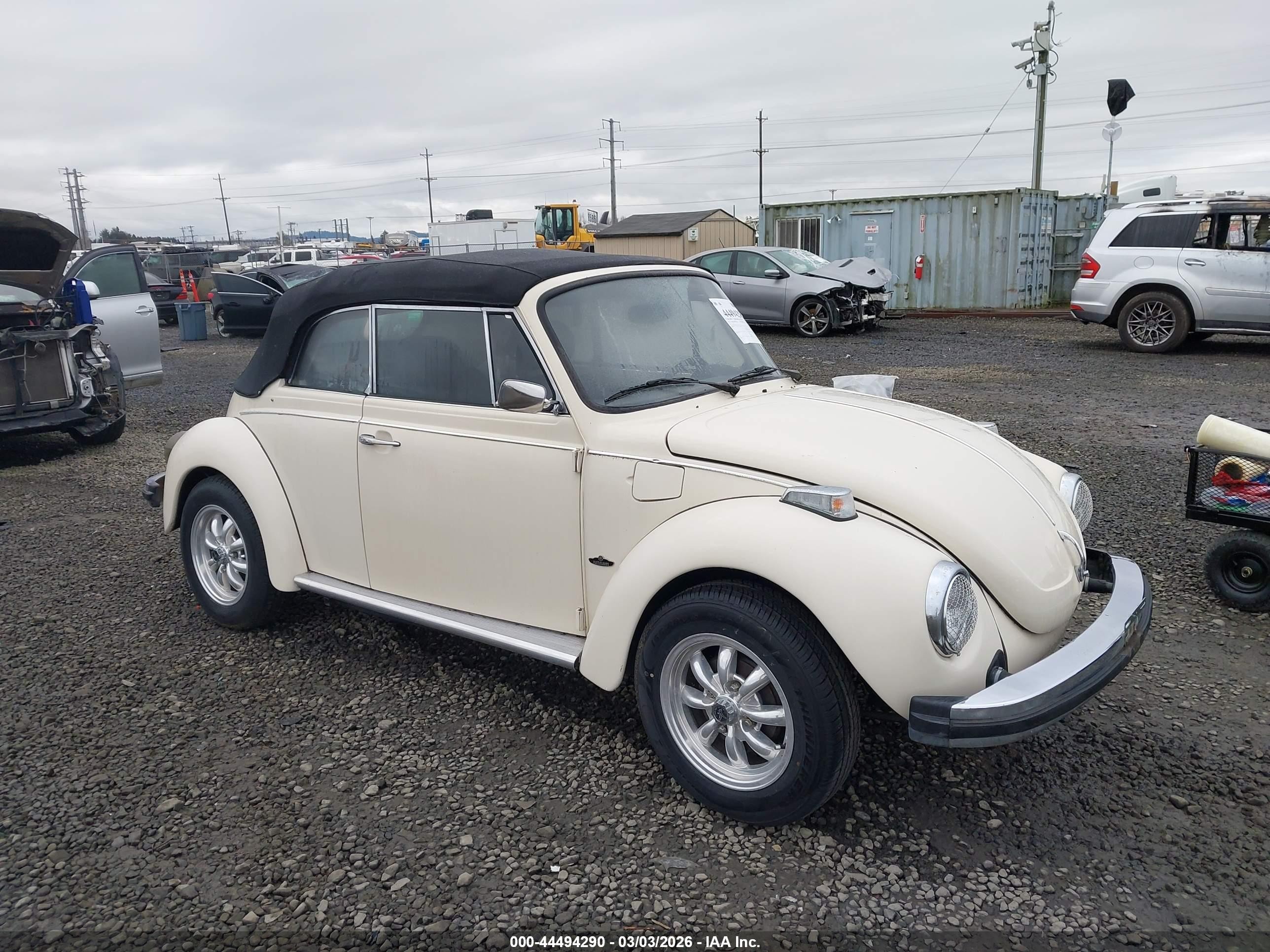 1978 Volkswagen Super Beetle   Cream vin: 1582057239       