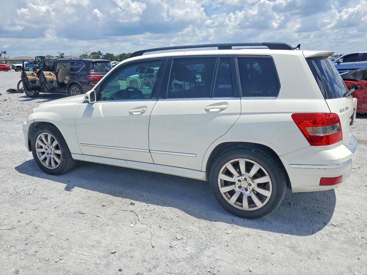 2012 Mercedes-benz Glk 350 4matic White vin: WDCGG8HB8CF839551
