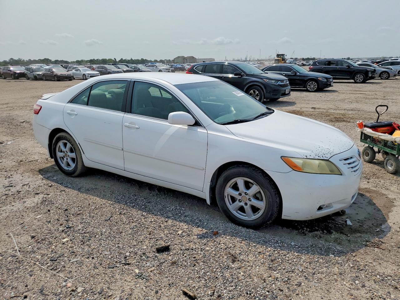 2008 Toyota Camry Le White vin: 4T4BE46K28R032593