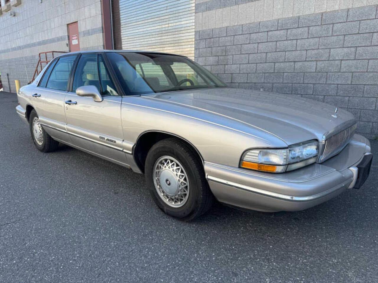 1996 Buick Park Avenue Tan vin: 1G4CW52K8TH619048