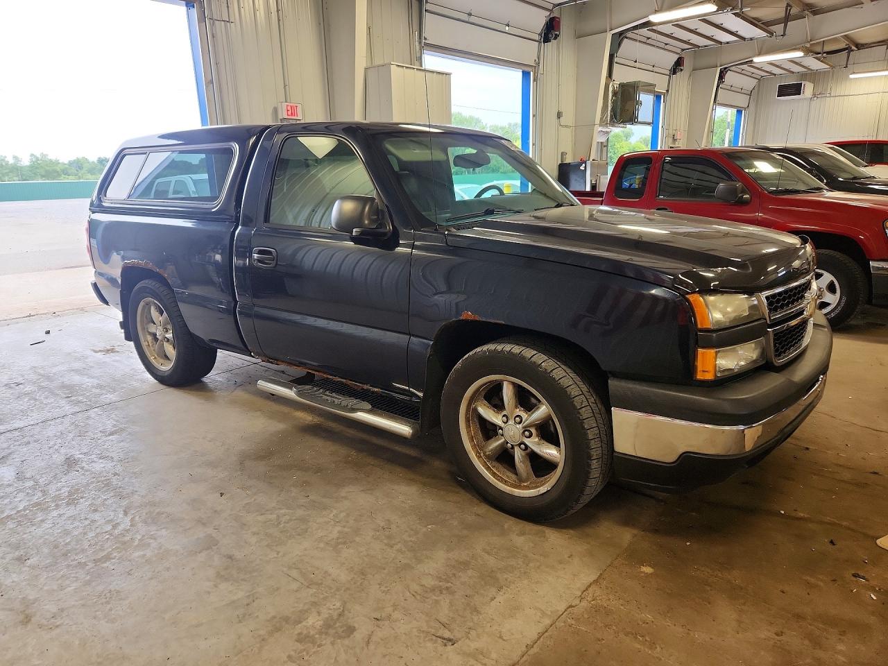 2007 Chevrolet Silverado C1500 Classic Blue vin: 1GCEC14X77Z181808