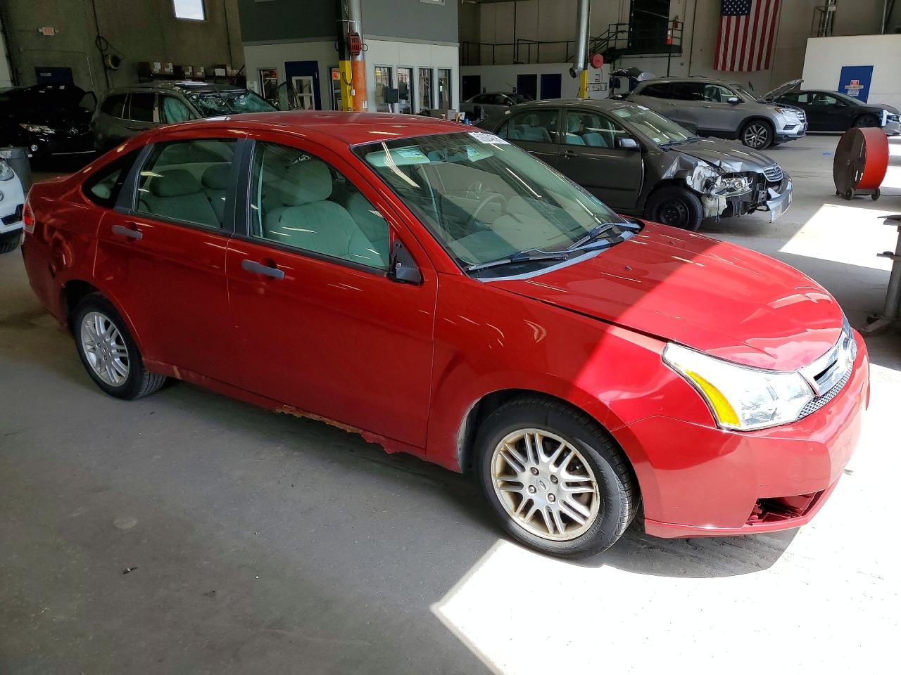 2011 Ford Focus Se Красный vin: 1FAHP3FNXBW197526