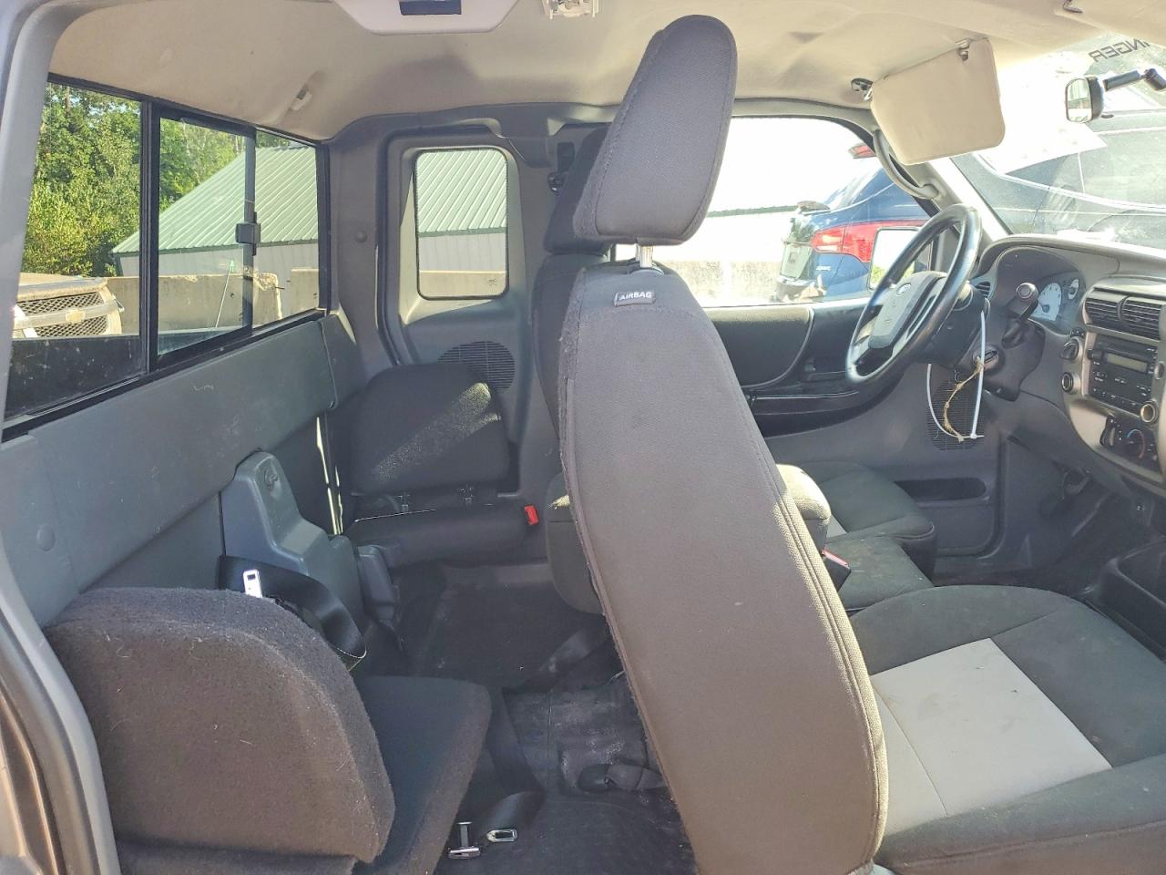 2011 Ford Ranger Super Cab Gray vin: 1FTLR4FE4BPA58331