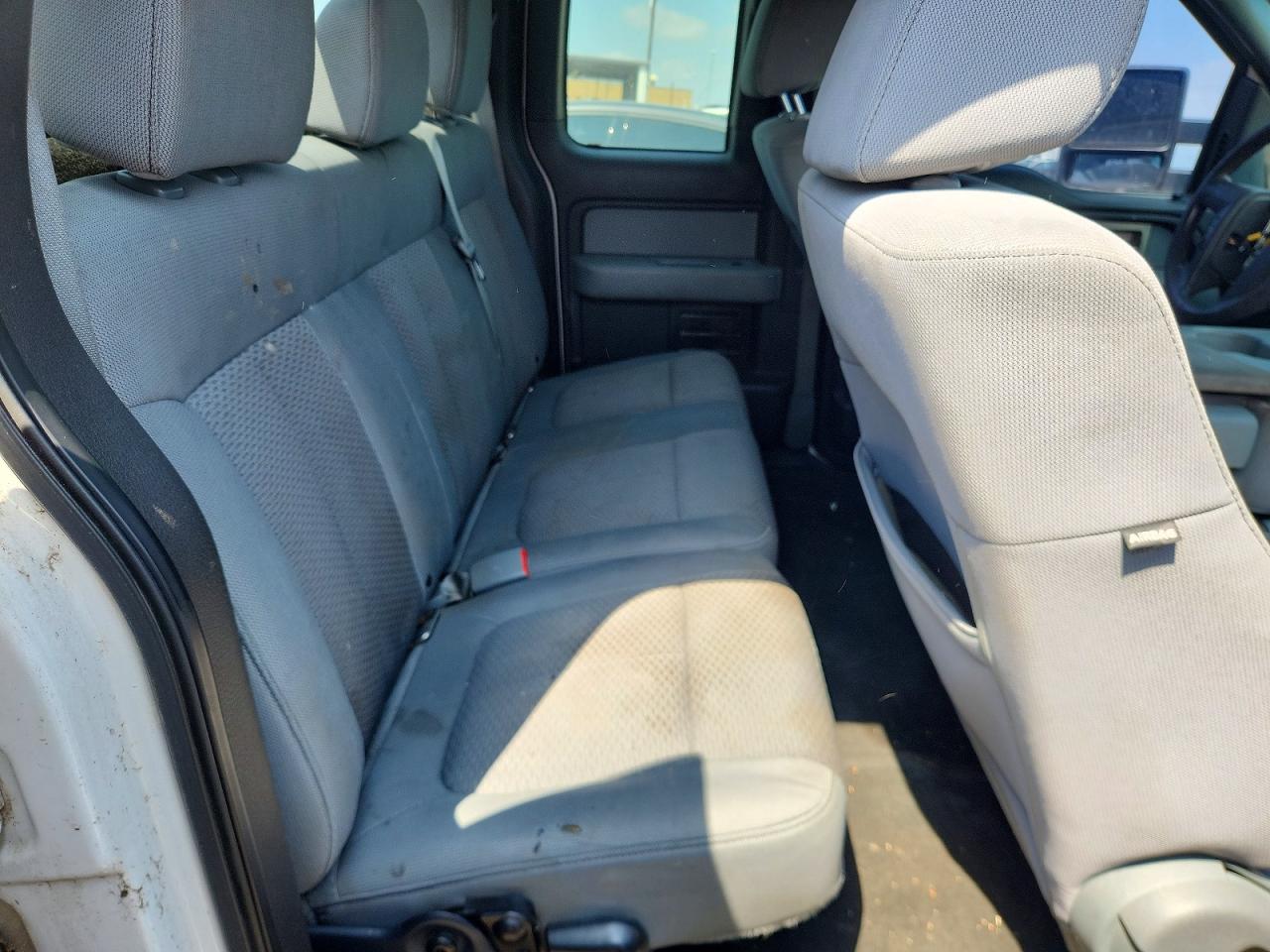 2011 Ford F150 Super Cab White vin: 1FTFX1EF1BFB18907