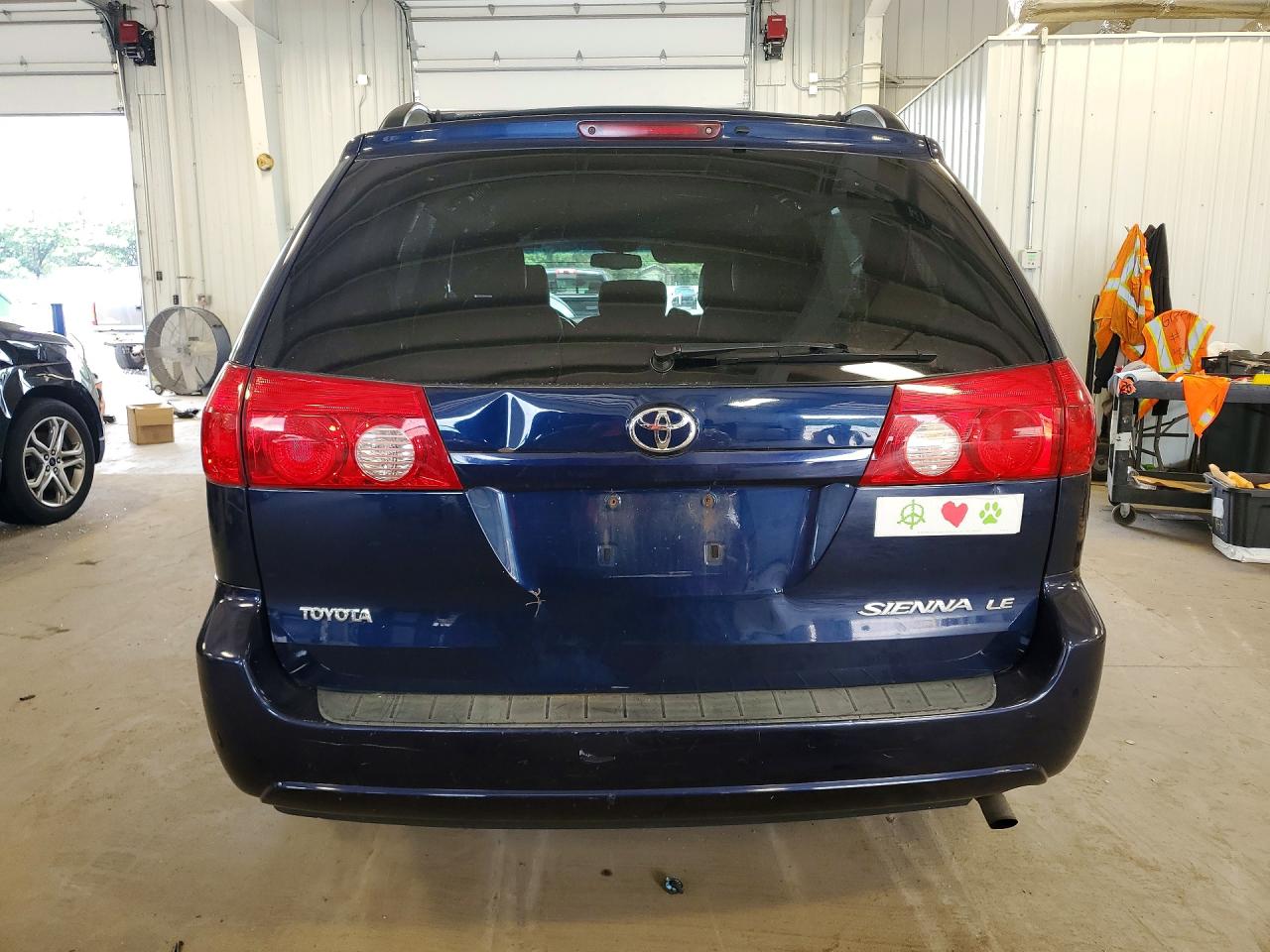 2006 Toyota Sienna Le 8 Passenger Blue vin: 5TDZA23C96S561941