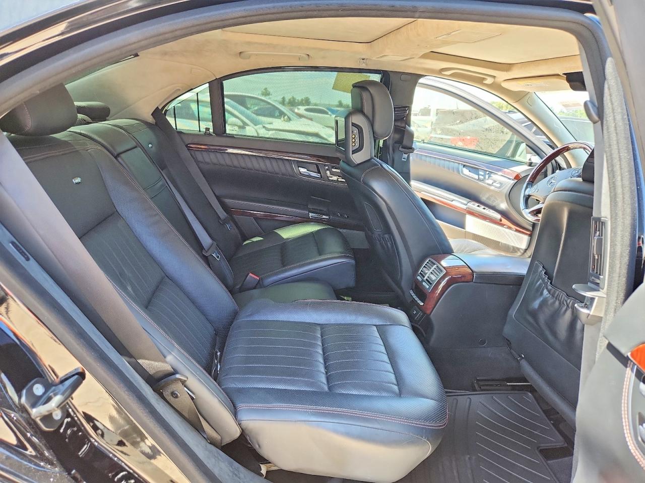 2012 Mercedes-benz S S600 Black vin: WDDNG7GB3CA434760