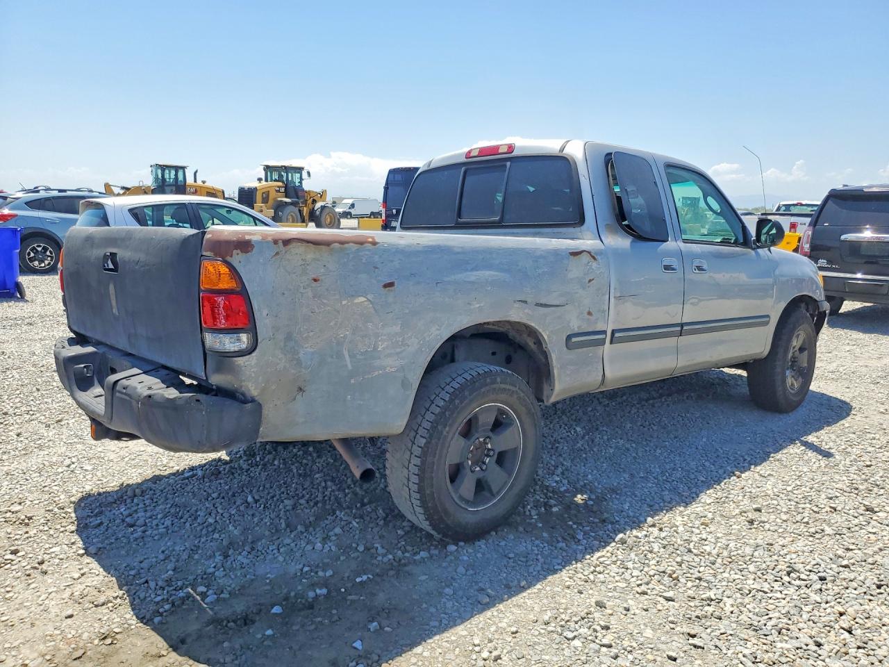 2001 Toyota Tundra Sr5 Silver vin: 5TBRT34151S187973