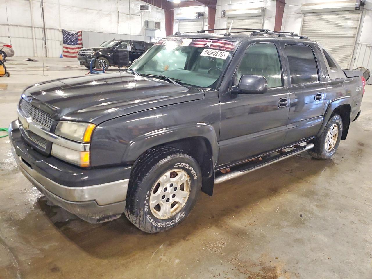 2005 Chevrolet Avalanche K1500 Gray vin: 3GNEK12Z45G244889