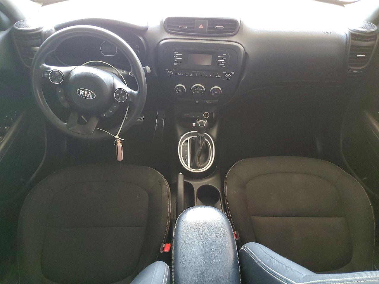 2014 Kia Soul + White vin: KNDJP3A56E7081032