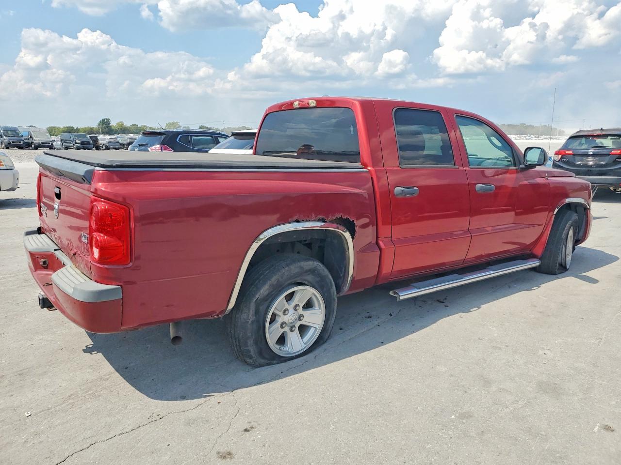 2008 Dodge Dakota Quad Slt Красный vin: 1D7HW48N28S524538