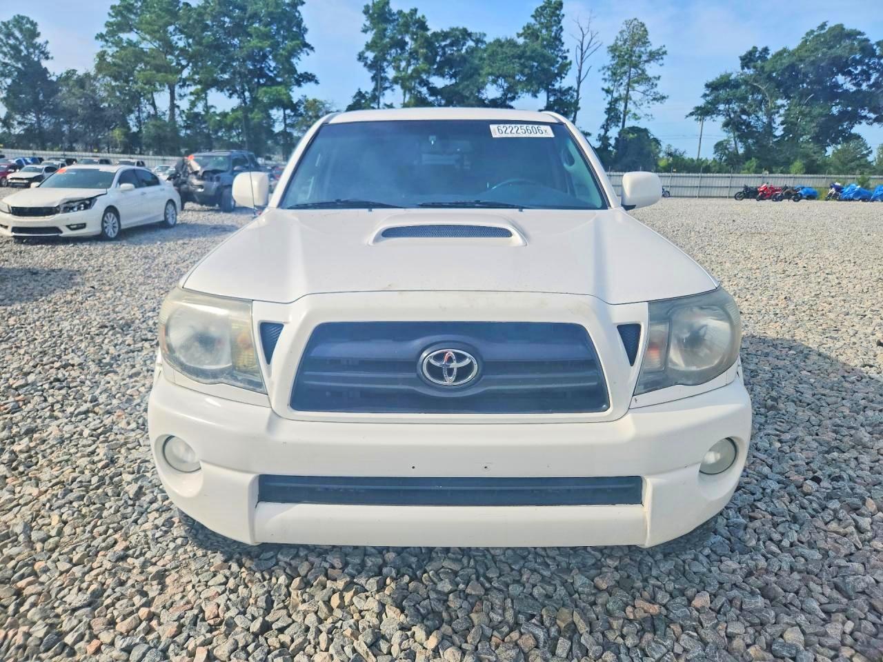 2009 Toyota Tacoma V6 White vin: 5TELU42N99Z599141