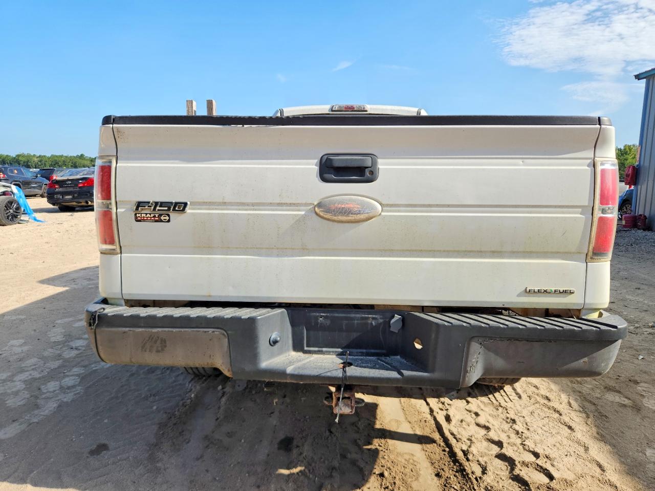 2012 Ford F150 White vin: 1FTNF1CF9CKD44672