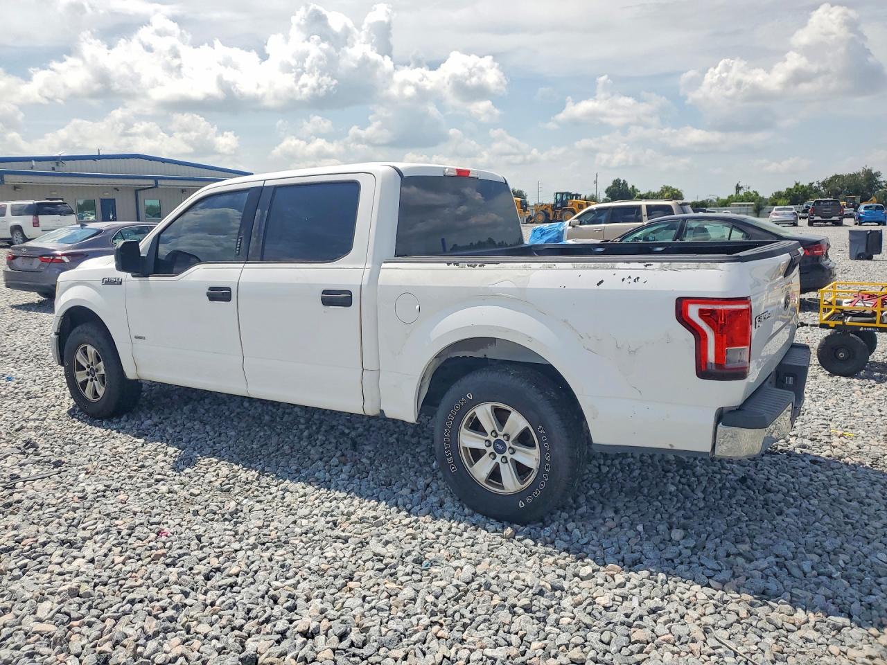 2015 Ford F150 Supercrew White vin: 1FTEW1CP3FFA58564