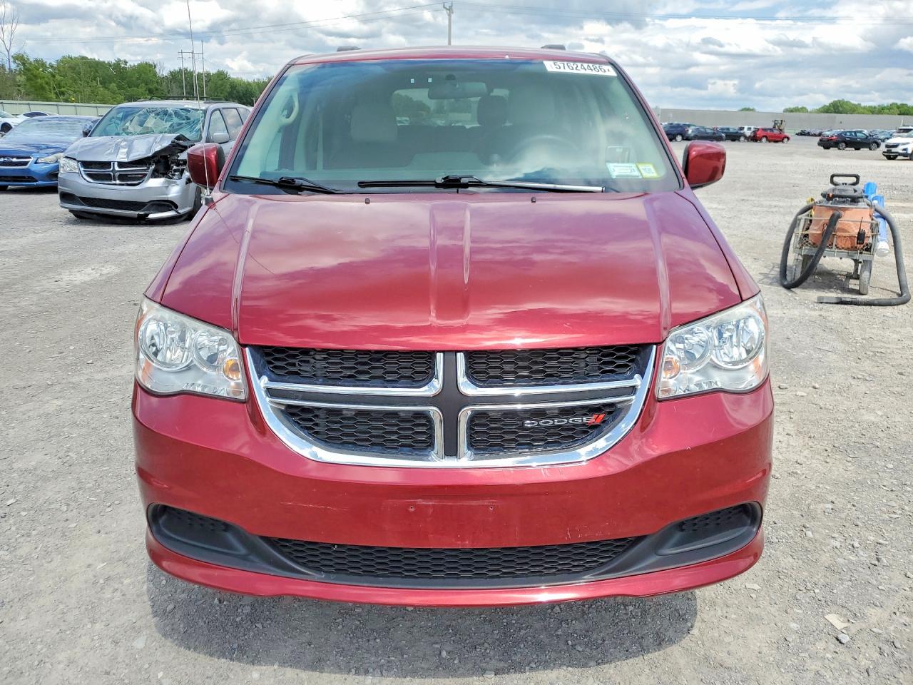 2014 Dodge Grand Caravan Sxt Burgundy vin: 2C4RDGCG1ER140536