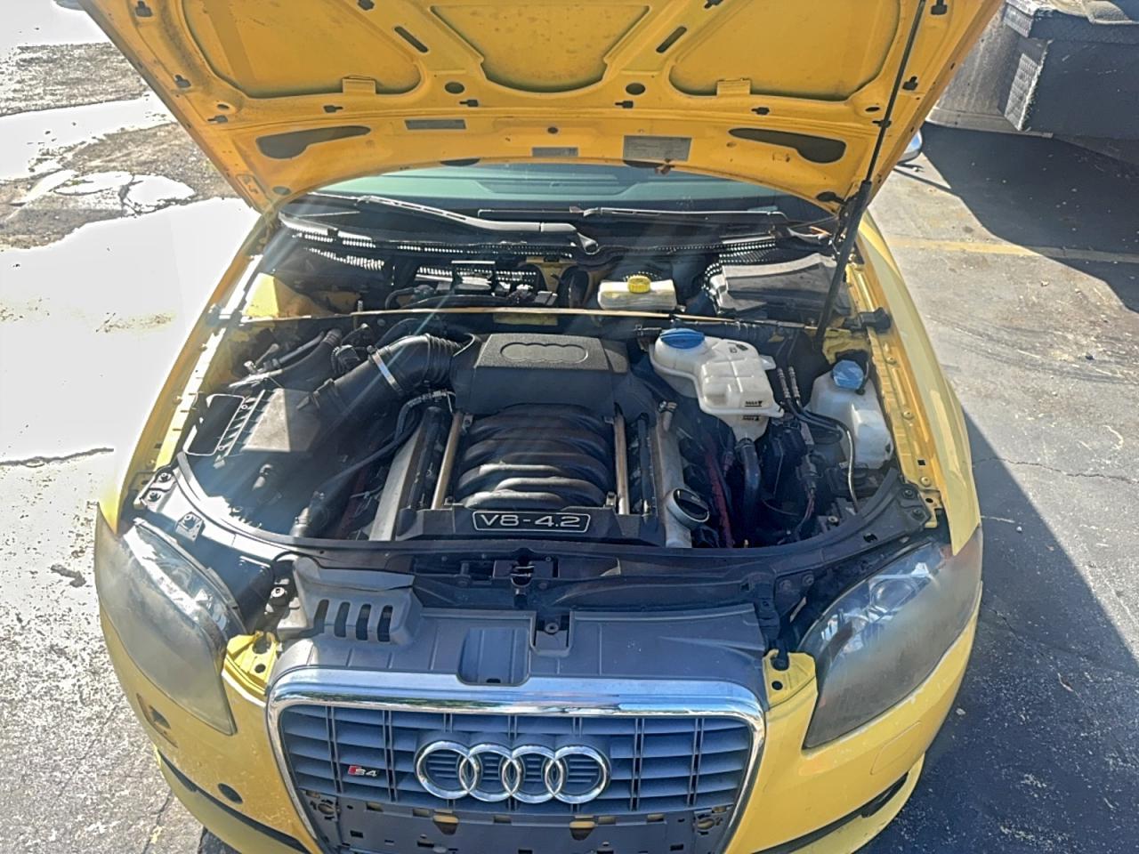 2006 Audi S4 Quattro Yellow vin: WAUGL78E76A231783