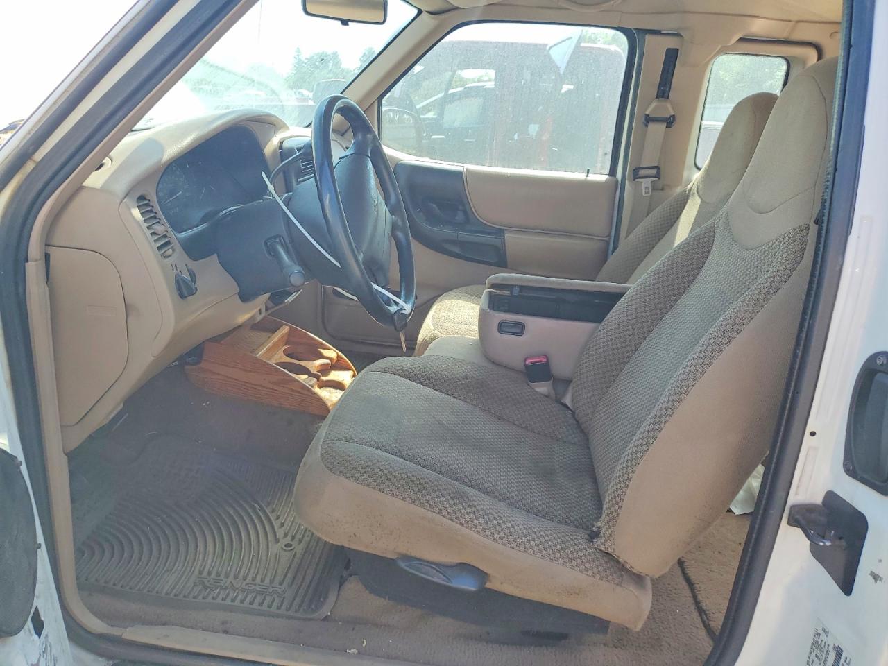 1999 Ford Ranger Super Cab White vin: 1FTYR14VXXPB22483