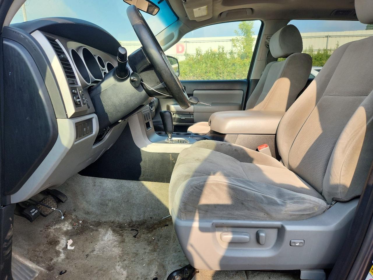 2011 Toyota Sequoia Sr5 Black vin: 5TDBW5G14BS047972