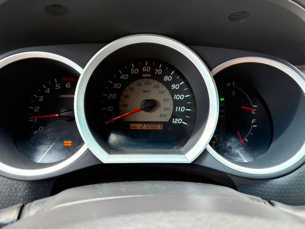 2010 Toyota Tacoma V6 White vin: 3TMLU4EN1AM053821