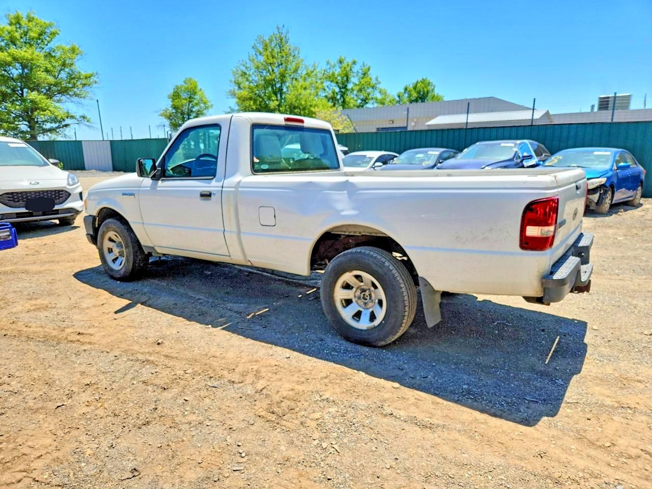 2010 Ford Ranger White vin: 1FTKR1AD8APA09799