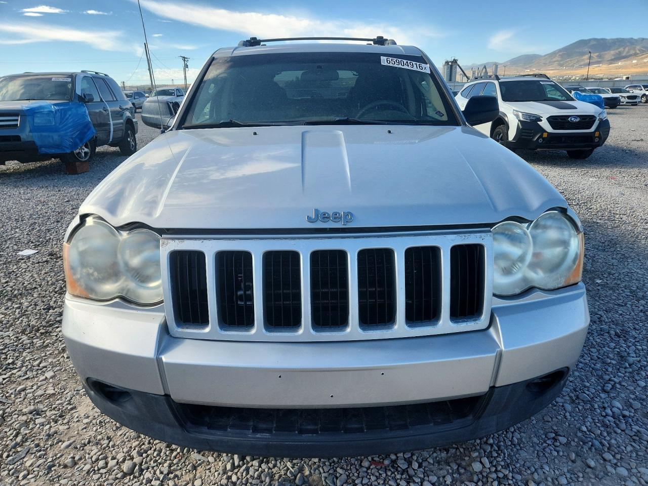 2009 Jeep Grand Cherokee Laredo Silver vin: 1J8GR48K89C549550