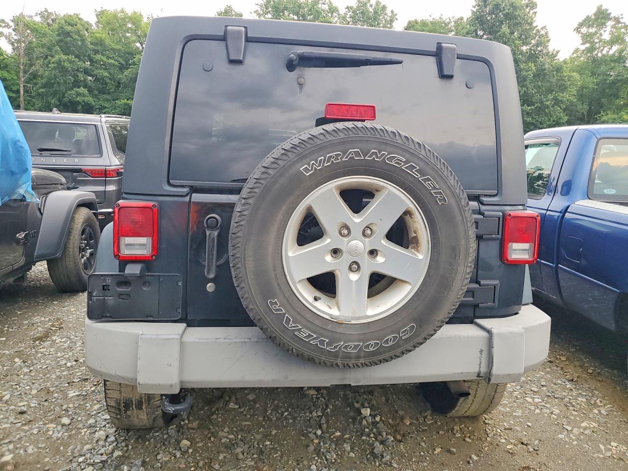 2015 Jeep Wrangler Unlimited Sport Black vin: 1C4BJWDG6FL637529