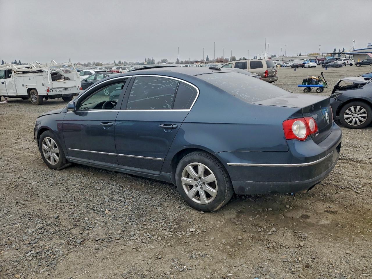 2006 Volkswagen Passat 2.0t Синий vin: WVWAK73C66P062337