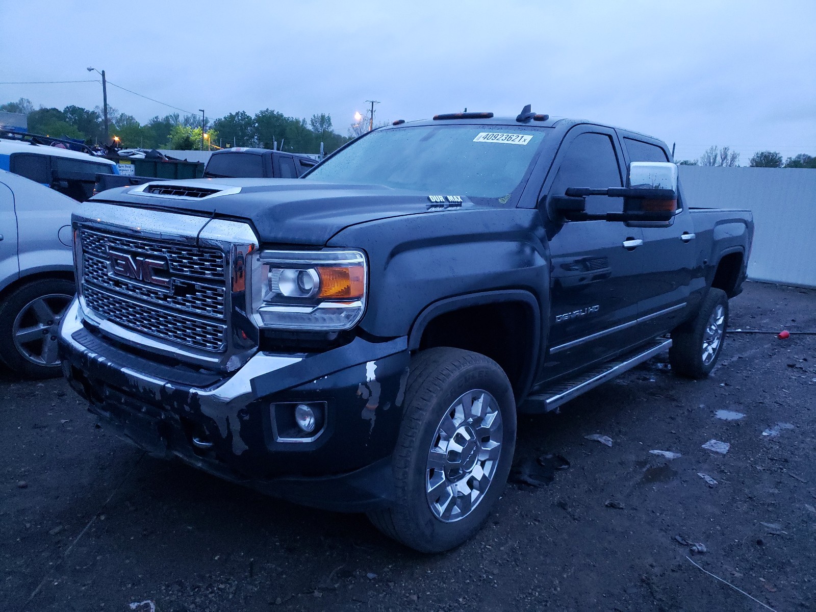 2018 Gmc Sierra K2500 Denali Зеленый vin: 1GT12UEY0JF112347